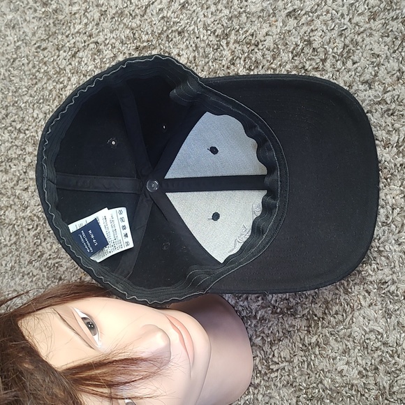 Arc'teryx Classic Wool Flexfit Ball Cap with a subtle Arc’teryx Logo S-M - Picture 7 of 8